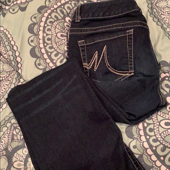 Jeans - Picture 3 of 4